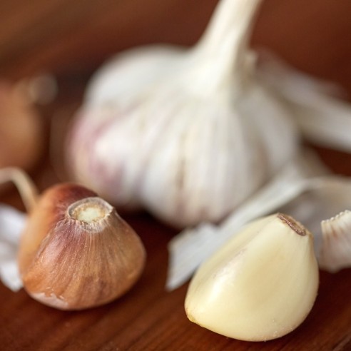 Aglio secco biologico italiano Almaverde Bio: acquista online su FruttaWeb.com