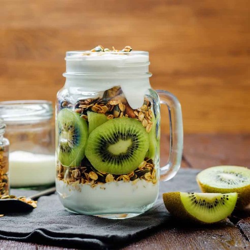 Mix di cereali, yogurt e Kiwi Hayward 